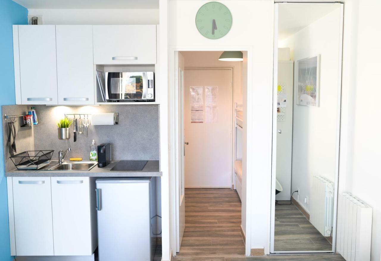 Studio En Centre Ville Avec Garage Et Wifi Ла-Гранд-Мот Экстерьер фото