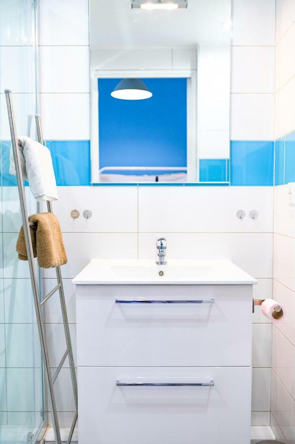 Studio En Centre Ville Avec Garage Et Wifi Ла-Гранд-Мот Экстерьер фото